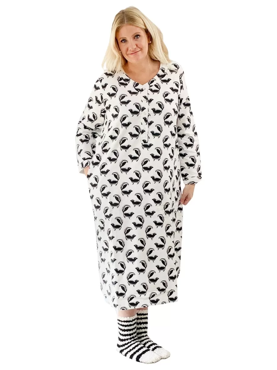 La Cera™ Camisa De Noche Henley De Franela Whimsical Skunk De Talla Grande^ Más Ropa De Dormir